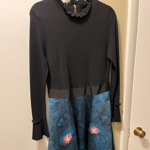 Ted baker dress knit stretch top. Excellent condition. Fits like a size 10